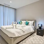 Skyline Seaview One-bedroom Haven 公寓