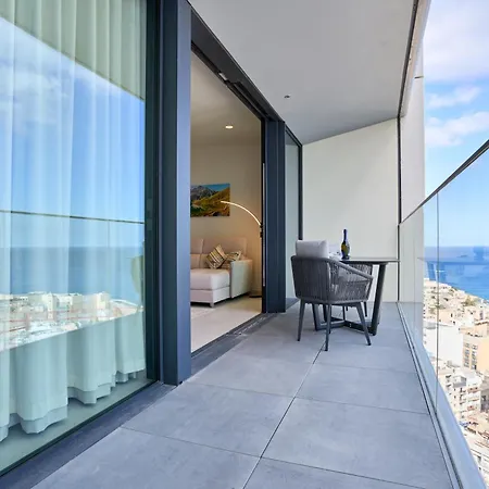 Skyline Seaview One-bedroom Haven *