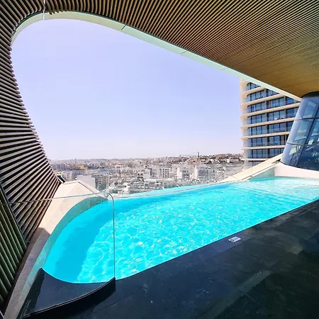 Skyline Seaview One-bedroom Haven Apartment San Ġiljan