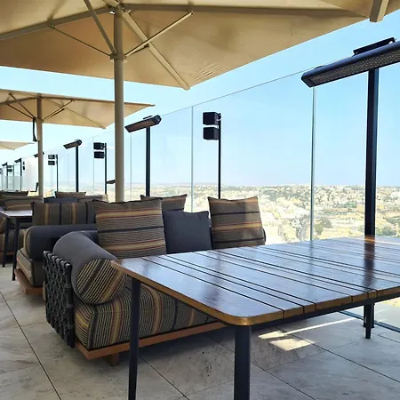 Skyline Seaview One-bedroom Haven *