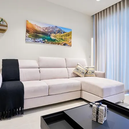 Skyline Seaview One-bedroom Haven * Saint Julian's